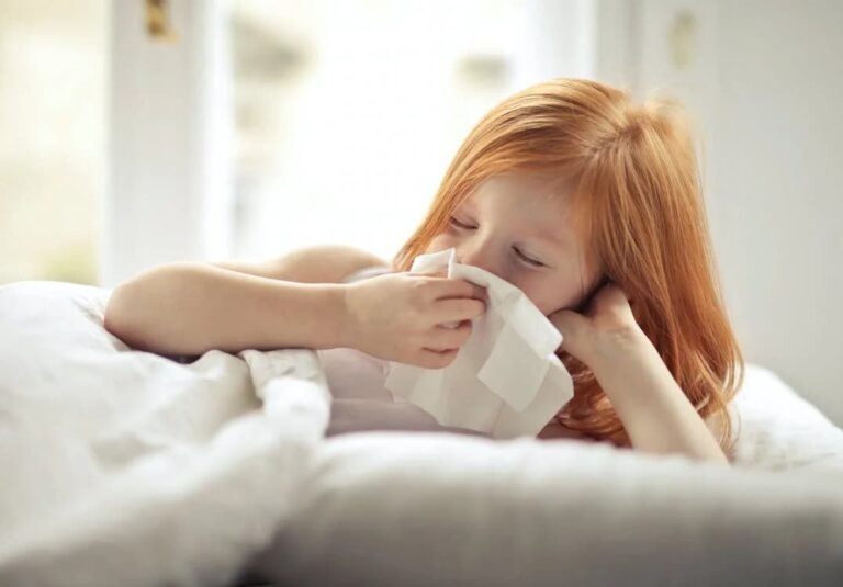 Zapchany nos – jak można sobie z nim poradzić?